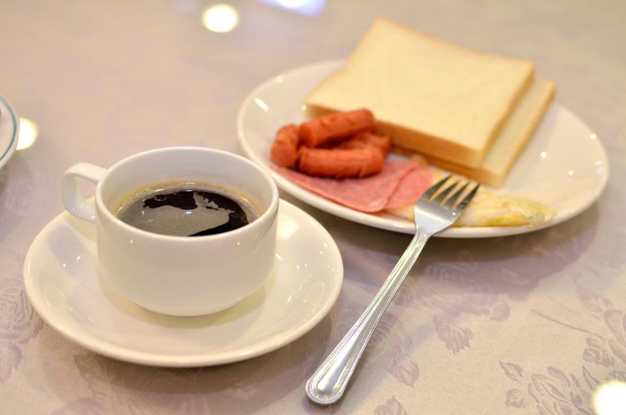 Ever Delightful Business Hotel Chiayi City Exteriör bild
