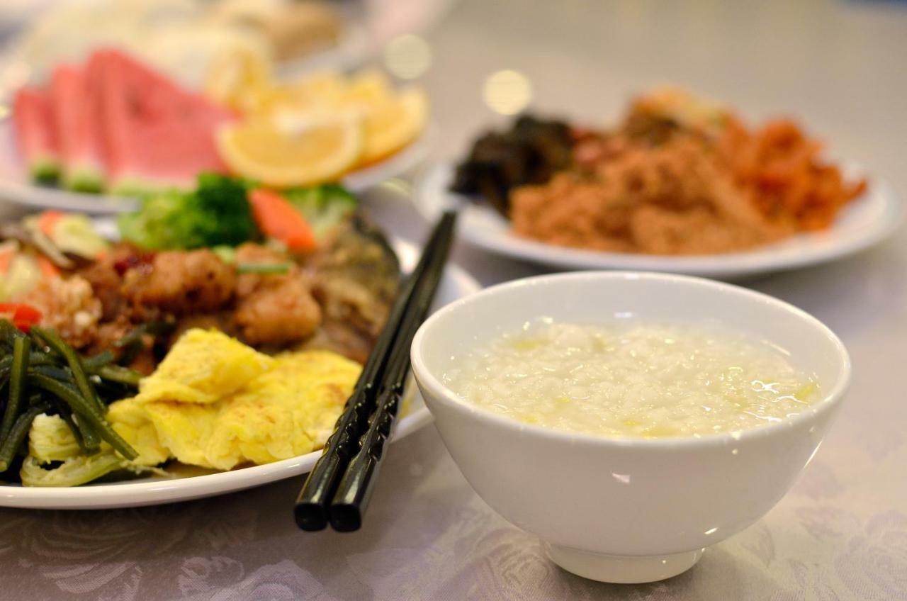 Ever Delightful Business Hotel Chiayi City Exteriör bild