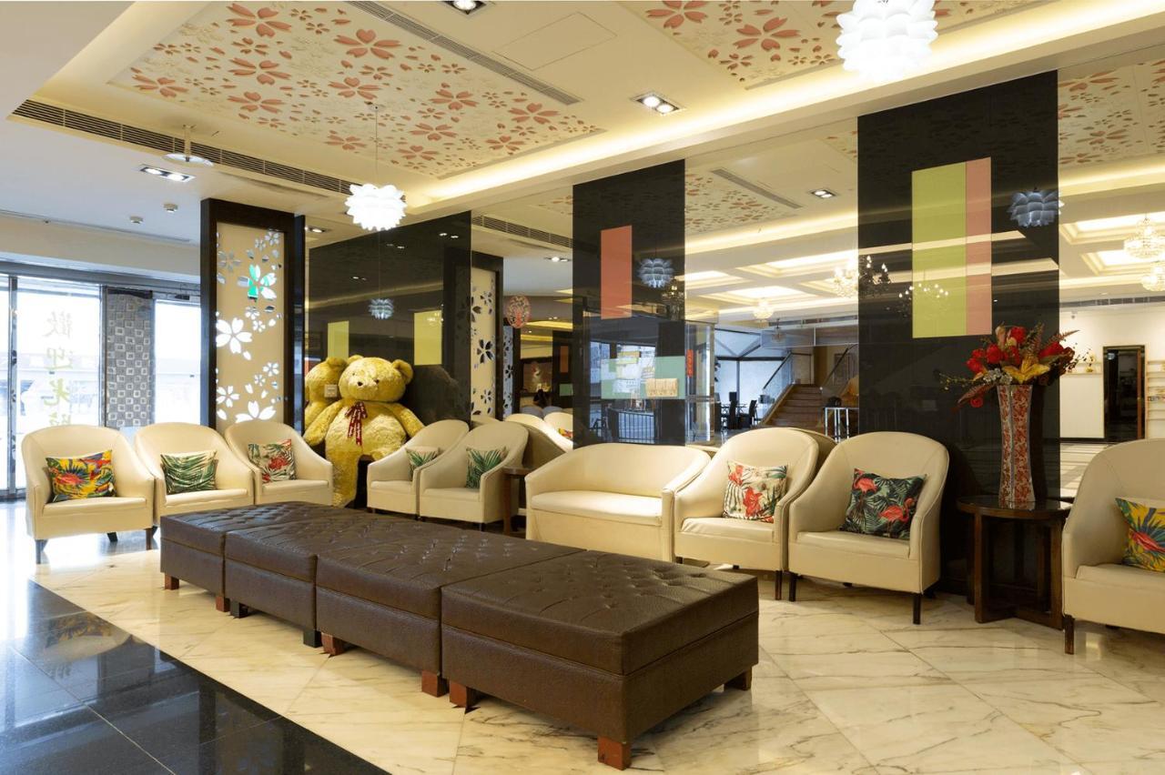 Ever Delightful Business Hotel Chiayi City Exteriör bild