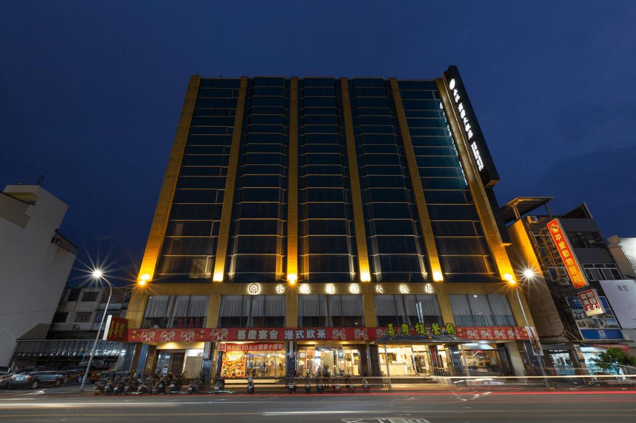 Ever Delightful Business Hotel Chiayi City Exteriör bild
