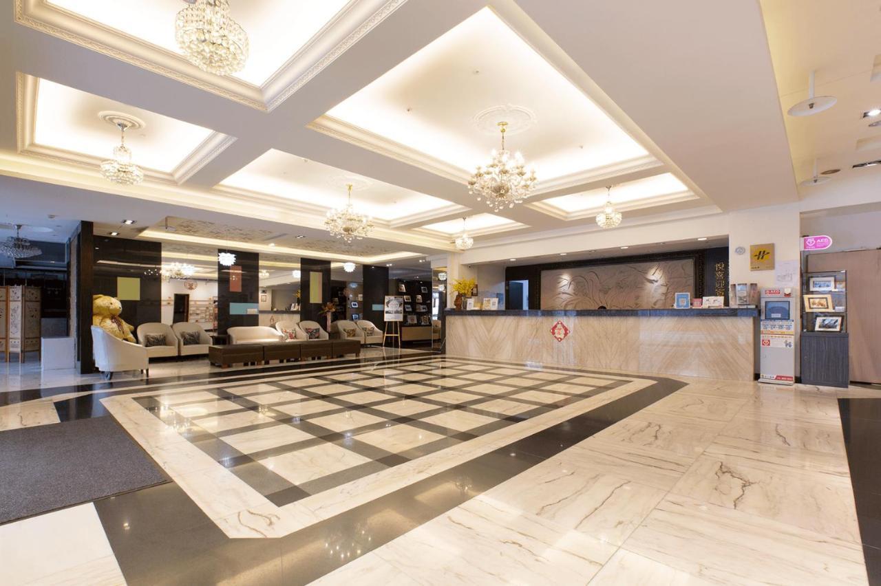 Ever Delightful Business Hotel Chiayi City Exteriör bild